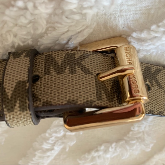 NWT Michael Kors Belt Bag: Beige/Brown, Gold Metal Logo, Synthetic Material L/XL - Picture 3 of 11